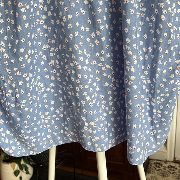 💙GAP Ruffle Neck Floral Print Chiffon Blouse-Long Sleeve & Tie-Light Blue-EUC - Picture 5 of 14